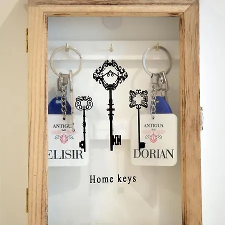 Bed & Breakfast Antigua 3*